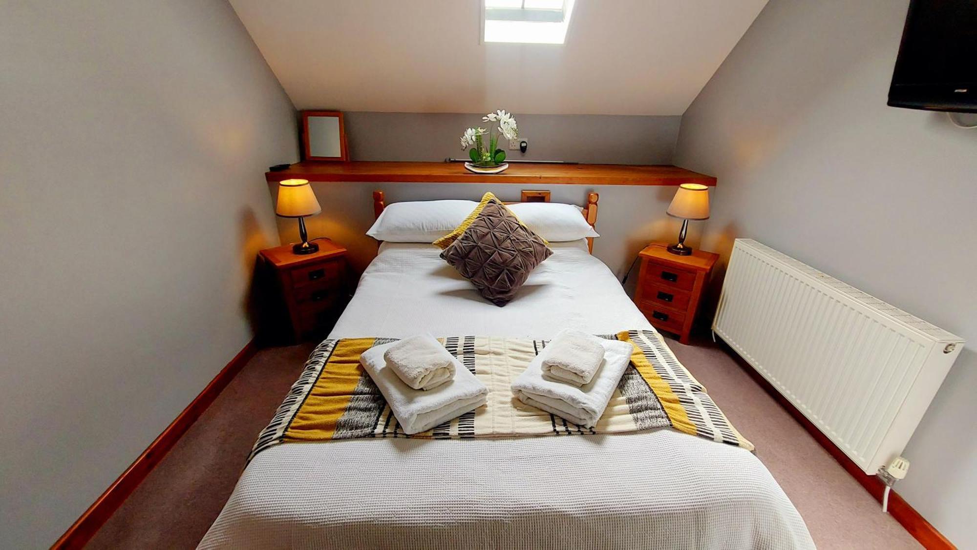 Cader Mountain View Cottage With Hot Tub In Snowdonia Долгеллау Экстерьер фото